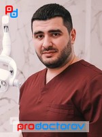 Стоматолог-имплантолог Нахапетян Д. Р., Краснодар