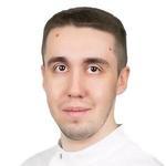 Стоматолог-имплантолог Жарков Р. А., Томск